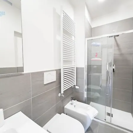 Marco Polo 26 Tirabora Short Rent アパート トリエステ
