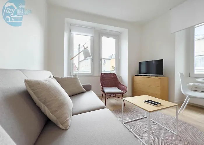 Marco Polo 26 Tirabora Short Rent *